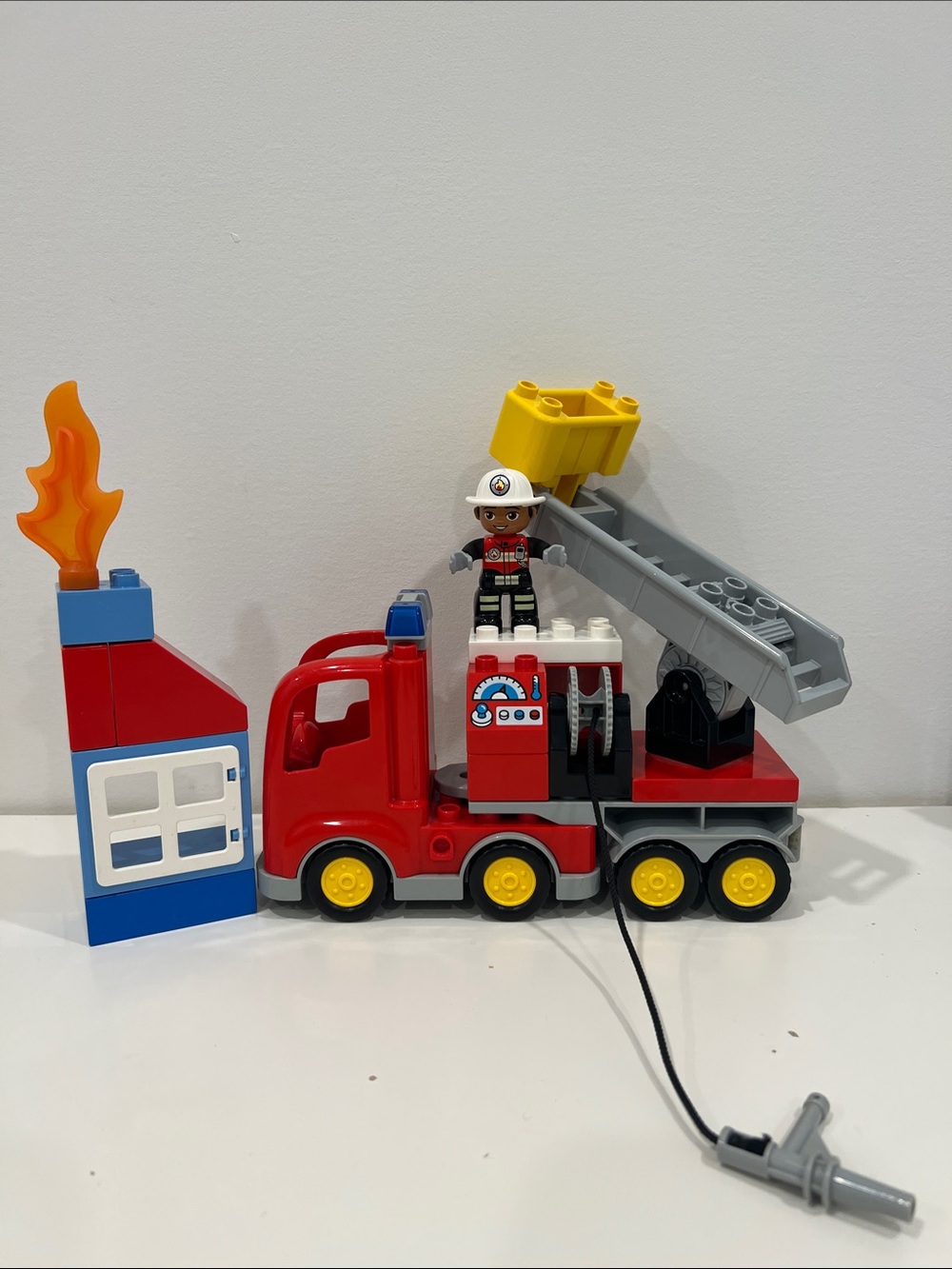 LEGO DUPLO Fire Truck with fireman figure 10592 complete